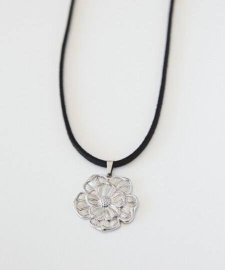 MAGNOLIA COLLAR SILVER