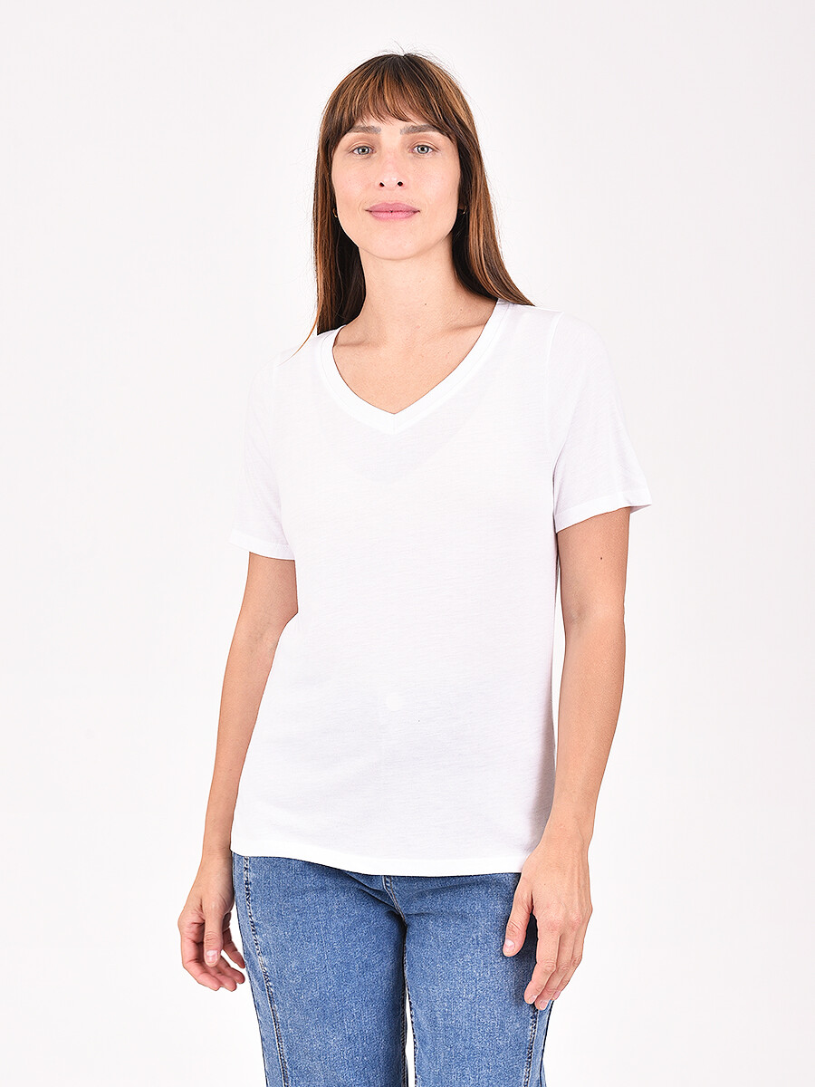 REMERA BASICA NUVIO - BLANCO 