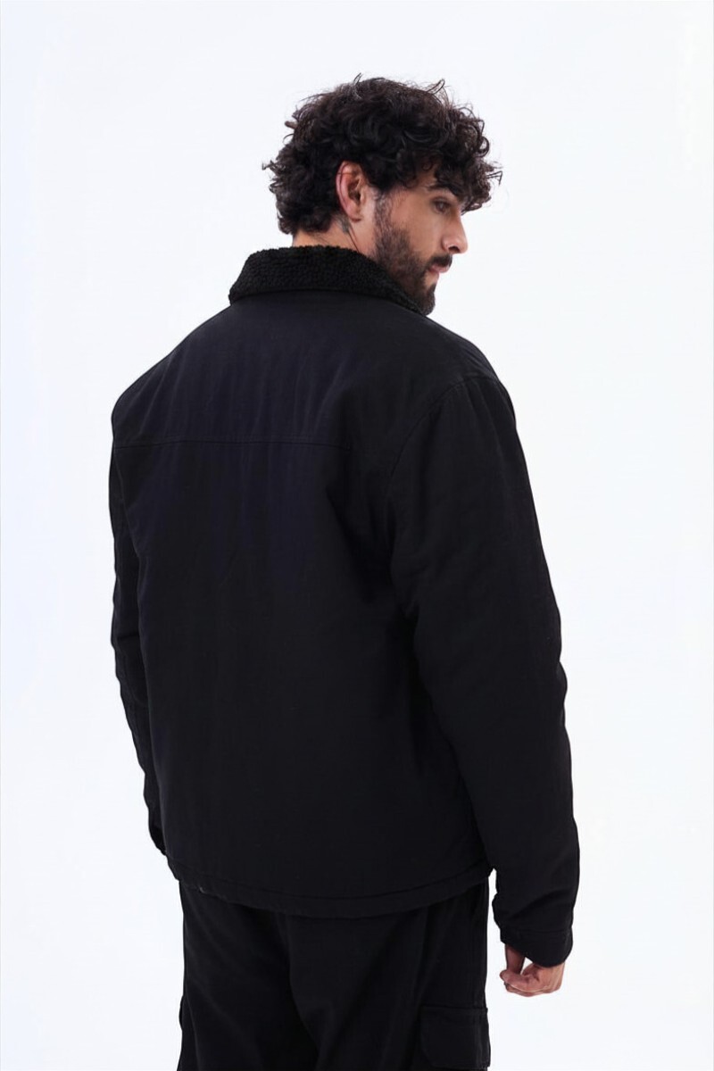 Campera Salto Negro