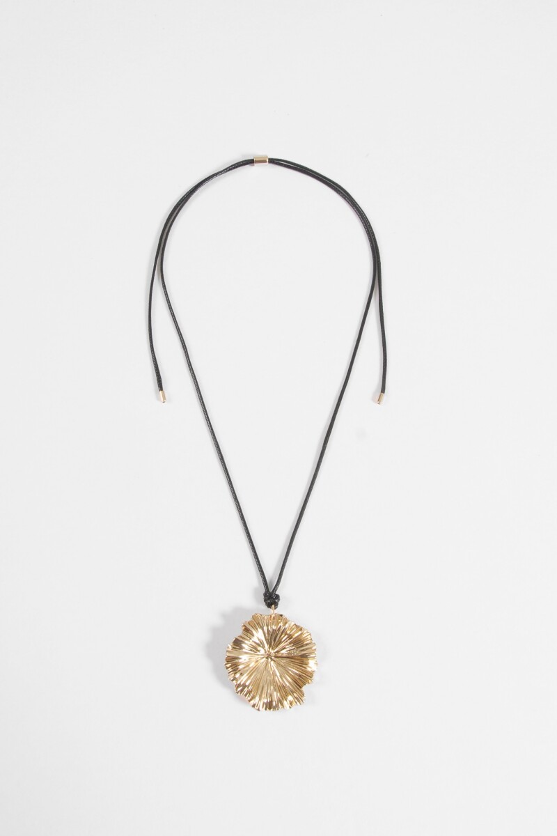 Collar cordón flor dorado