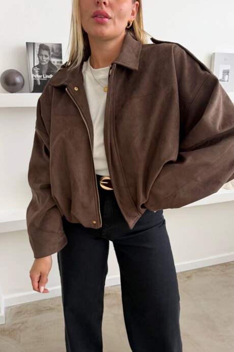 Campera VIRAL- con detalle LIQUIDAMOS! Chocolate