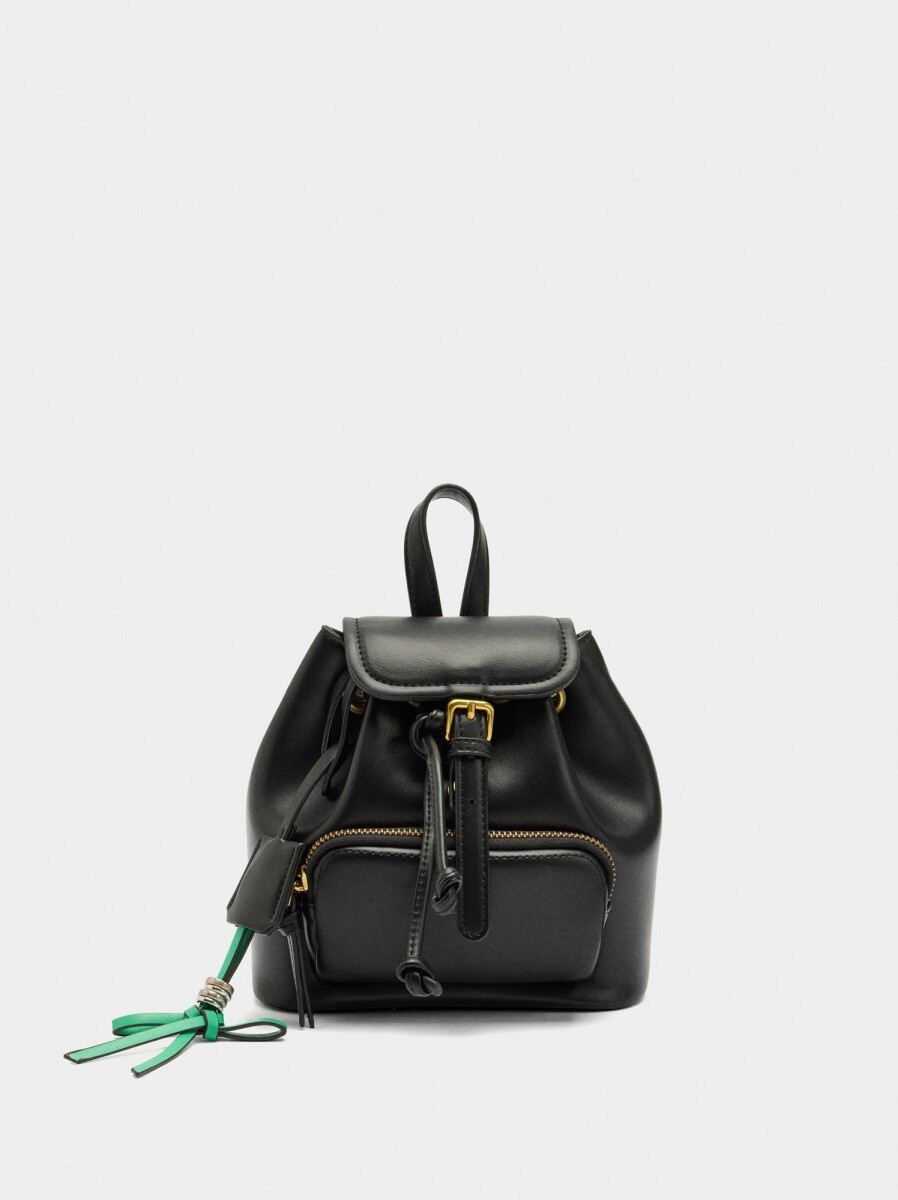 Mini Mochila Com Colgante - negro 