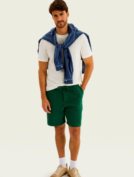 BERMUDAS RECTAS DE FELPA VERDE