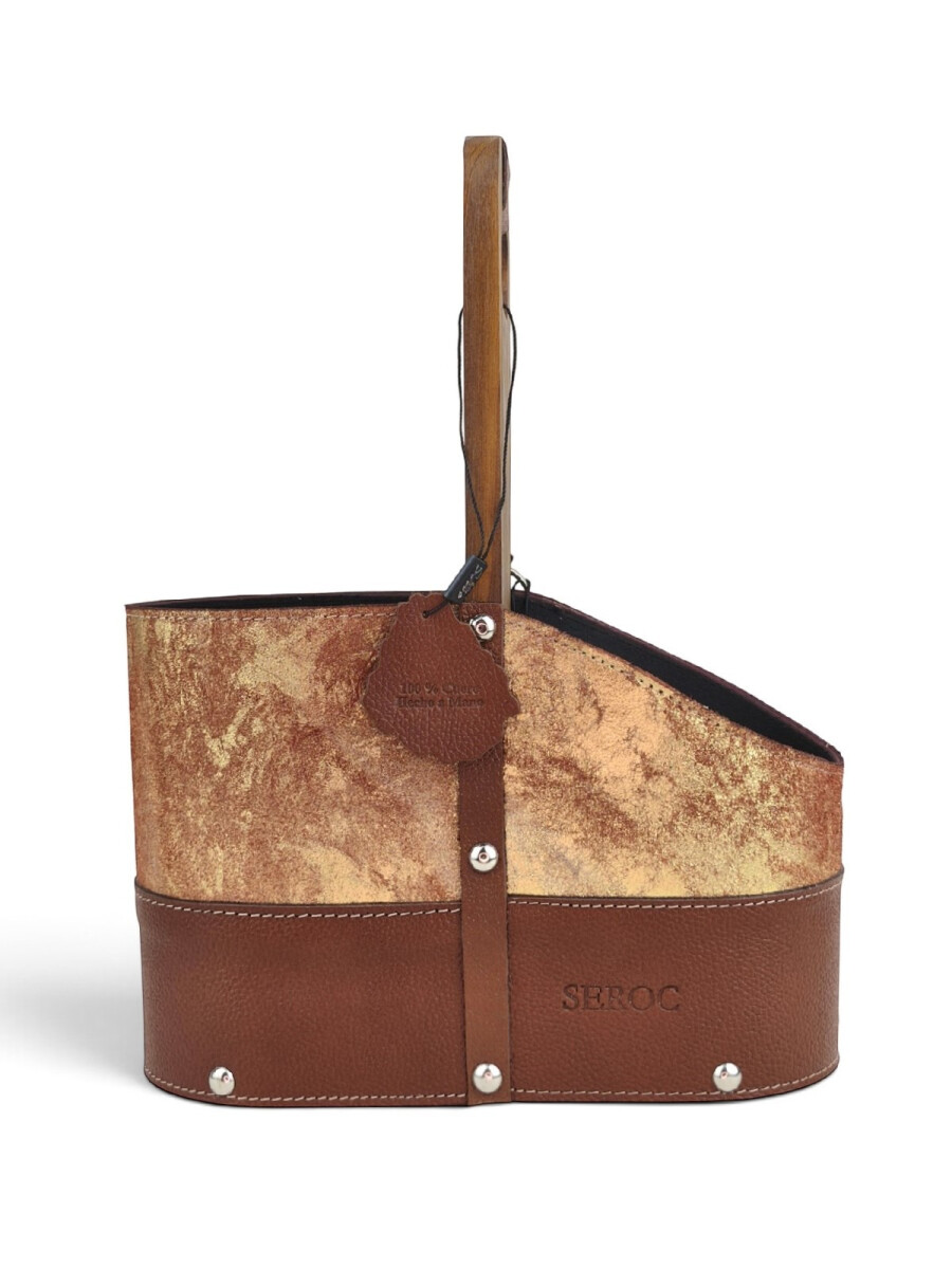 Matera de Cuero con detalles metalizados con Estructura Integral de Madera - M.claro 