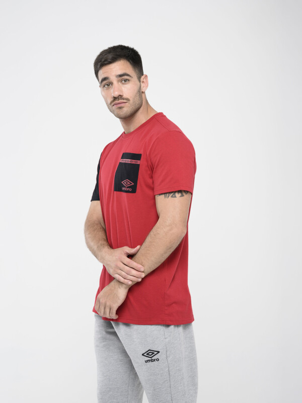 Remera Pocket Umbro Hombre Roj