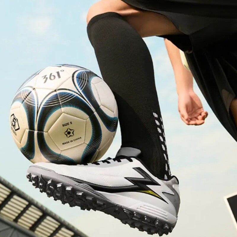 Championes Ms Professional Soccer - Black White
