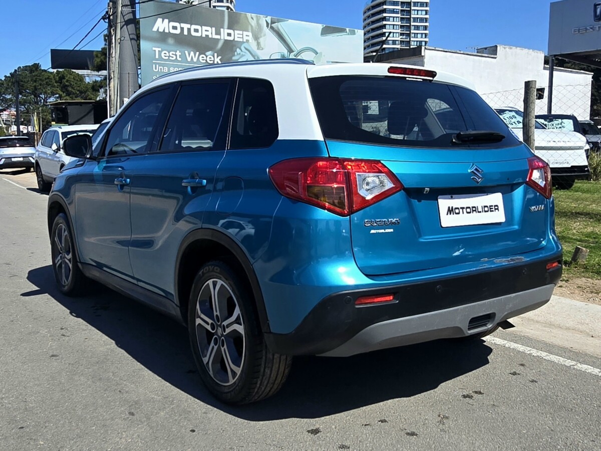 Suzuki Vitara GLX EXCELENTE ESTADO! | Permuta / Financia Suzuki Vitara GLX EXCELENTE ESTADO! | Permuta / Financia
