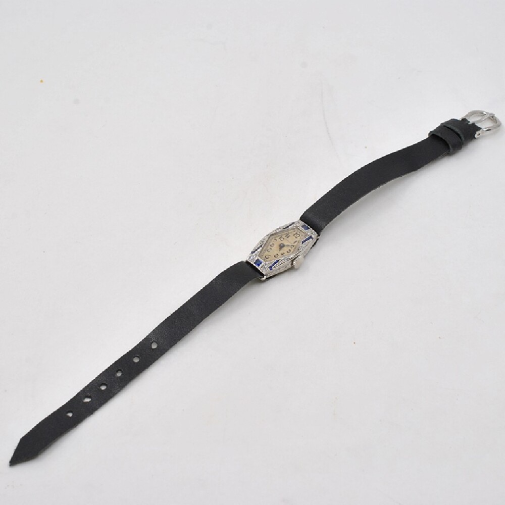 Longines Lady Art Deco Platino, Diamantes Y Piedras Azules. Año 1929'S Calibre 745. Longines Lady Art Deco Platino, Diamantes Y Piedras Azules. Año 1929'S Calibre 745.