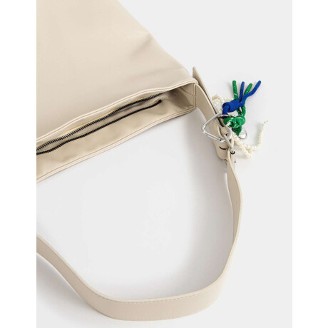 Cartera Saca Con Charm Blanco Crudo