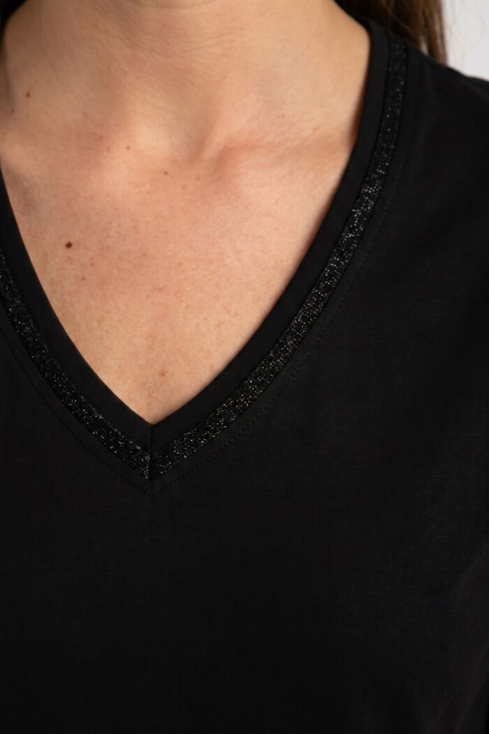 Remera Negro