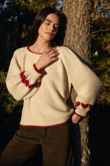 Sweater Hearts Crudo