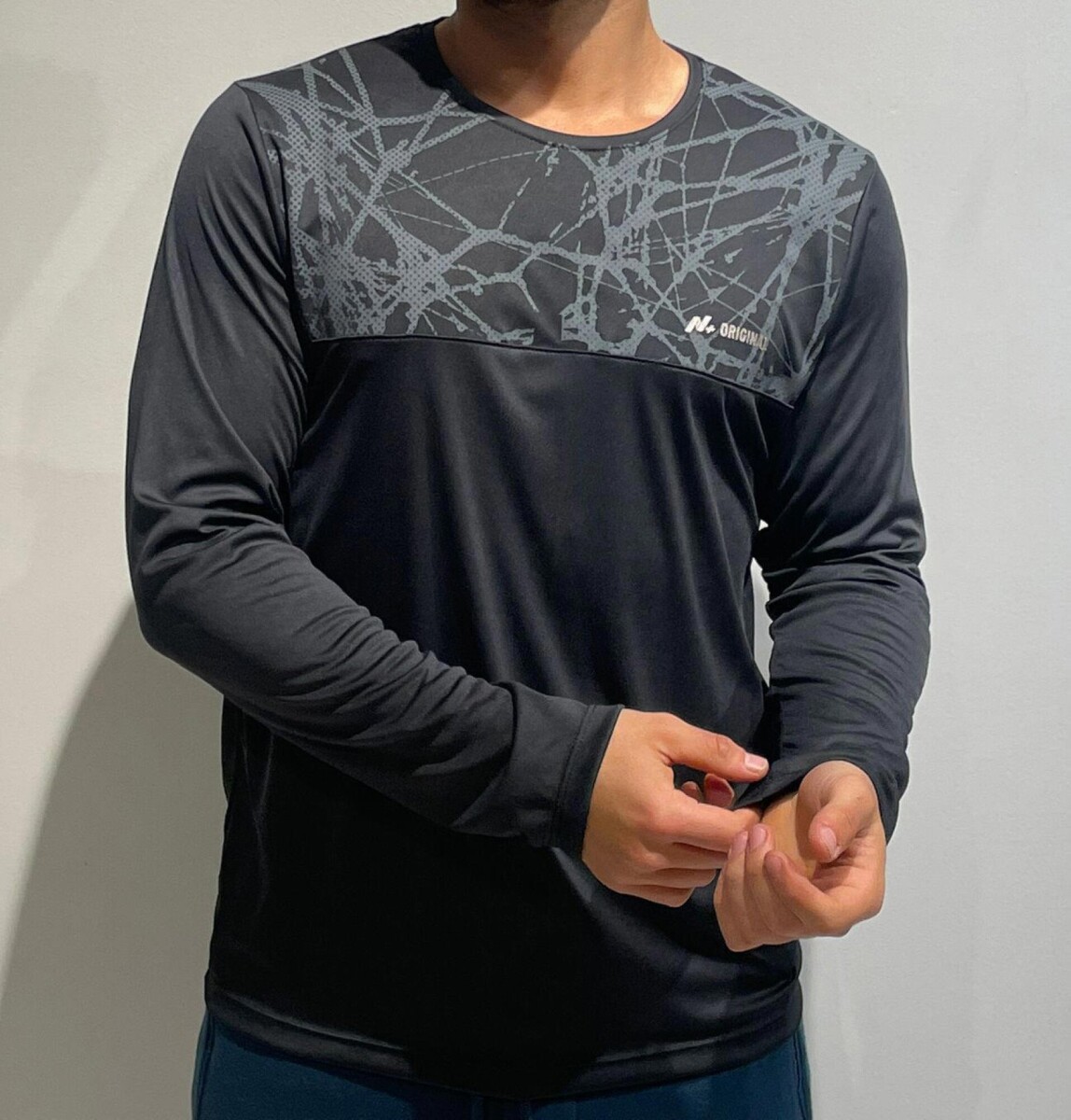 Remera de Hombre N+ M/Larga Evans - Negro 