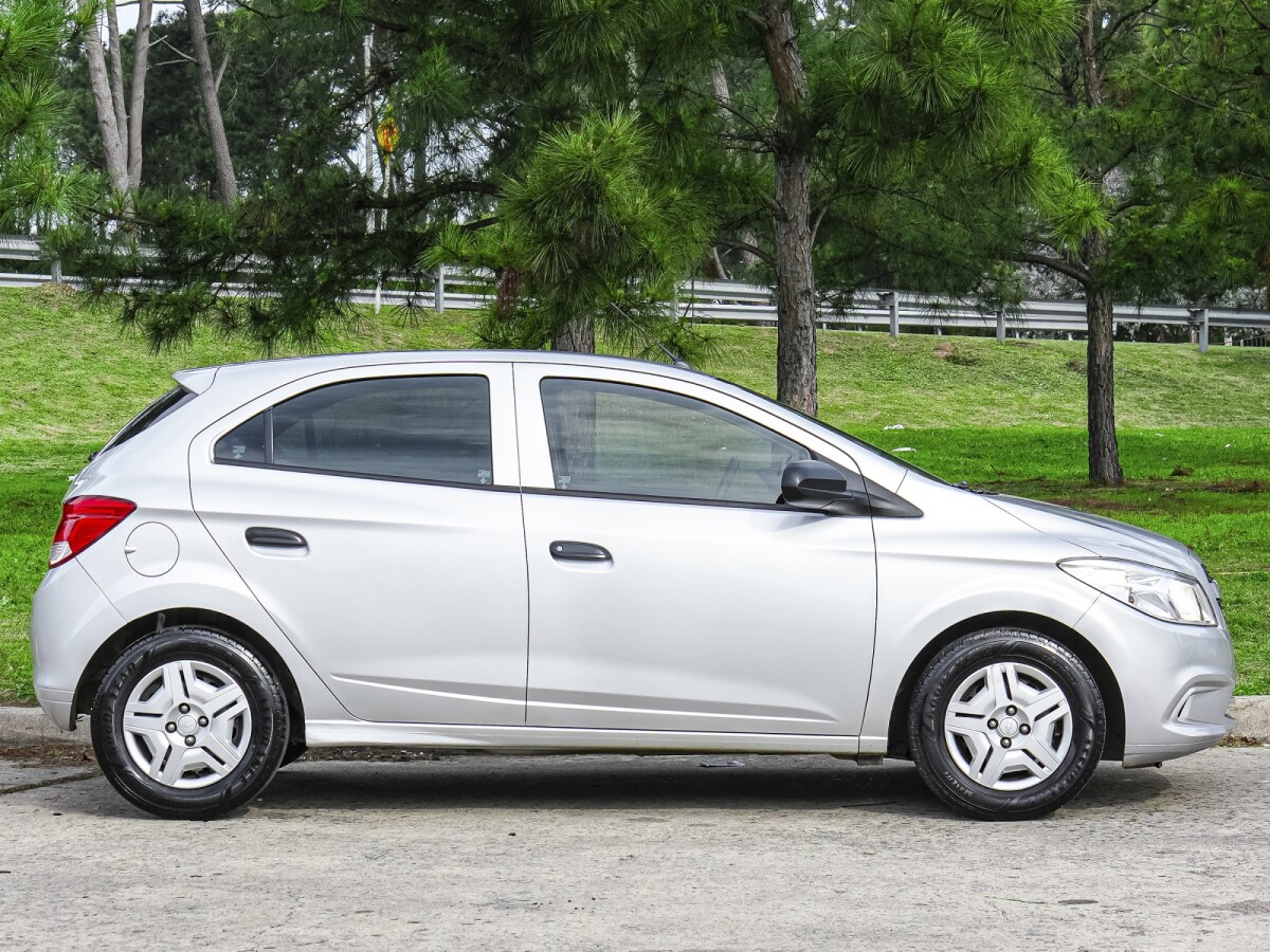 Chevrolet Joy 1.0 Extra Full| Permuta / Financia Chevrolet Joy 1.0 Extra Full| Permuta / Financia