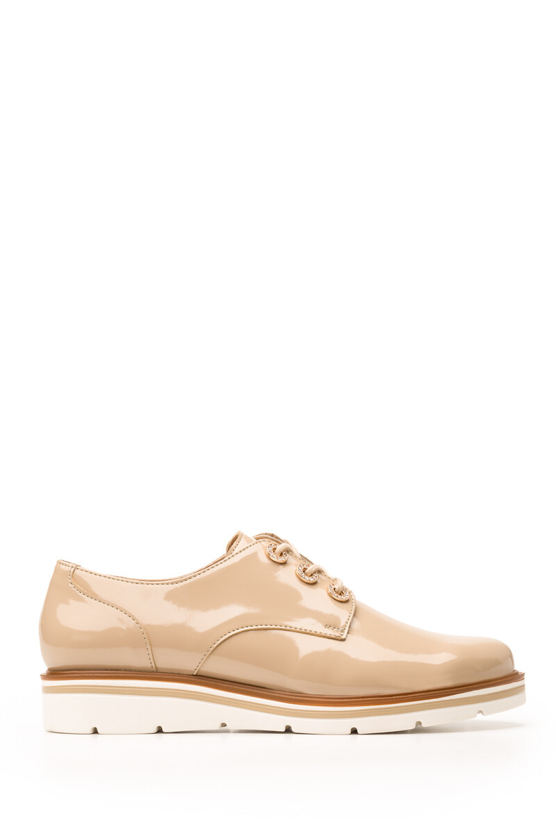 Zapato Trendy Casual Flexi Con Brillo Charol Para Mujer - Beige 