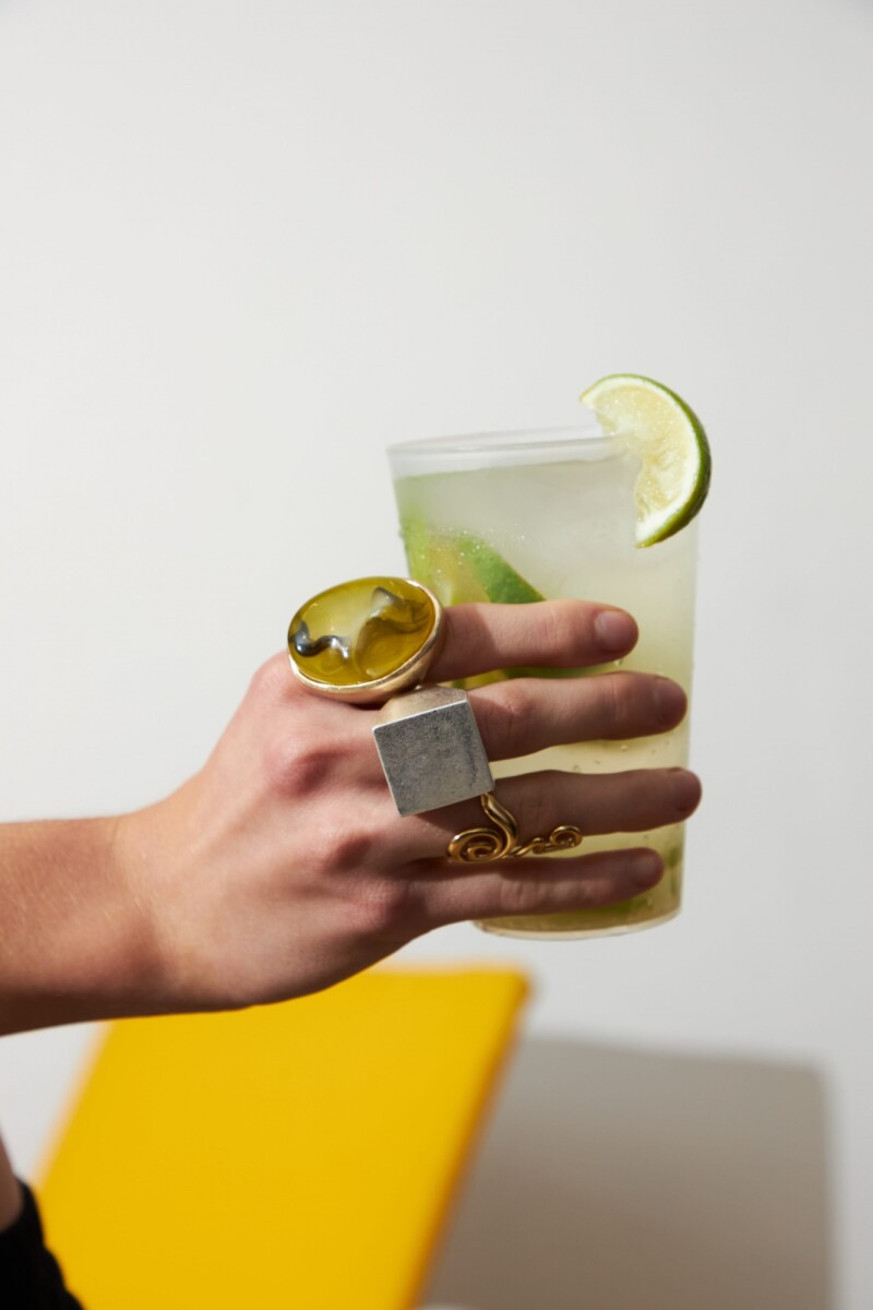 Anillo ajustable cuadrado antique dorado