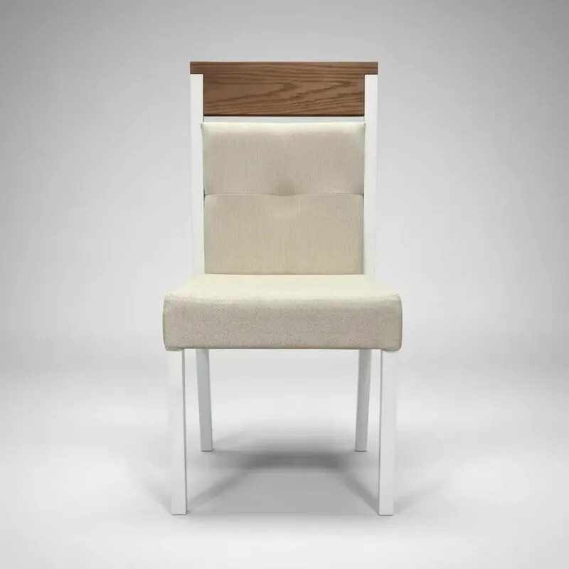 Silla tapizada en tela beige, patas en color blanco - PRODUCTO CON PEQUEÑOS DETALLES. Silla tapizada en tela beige, patas en color blanco - PRODUCTO CON PEQUEÑOS DETALLES.