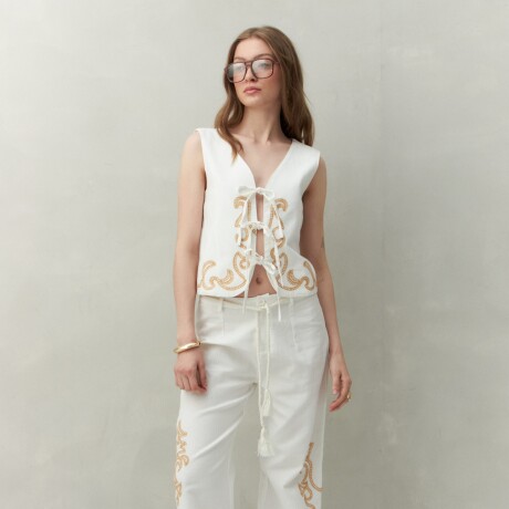 CHALECO BORDADITO Crudo