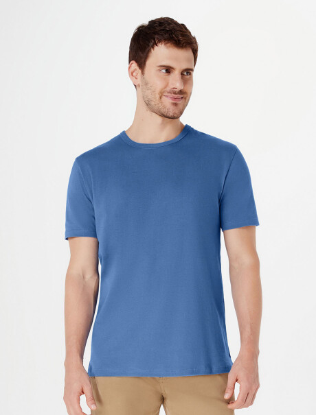 CAMISETA UNISSEX BÁSICA MODELO SLIM AZUL MARINO