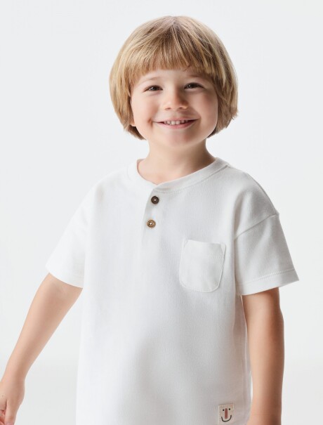 CAMISETA INFANTIL CON BOTONES BLANCO