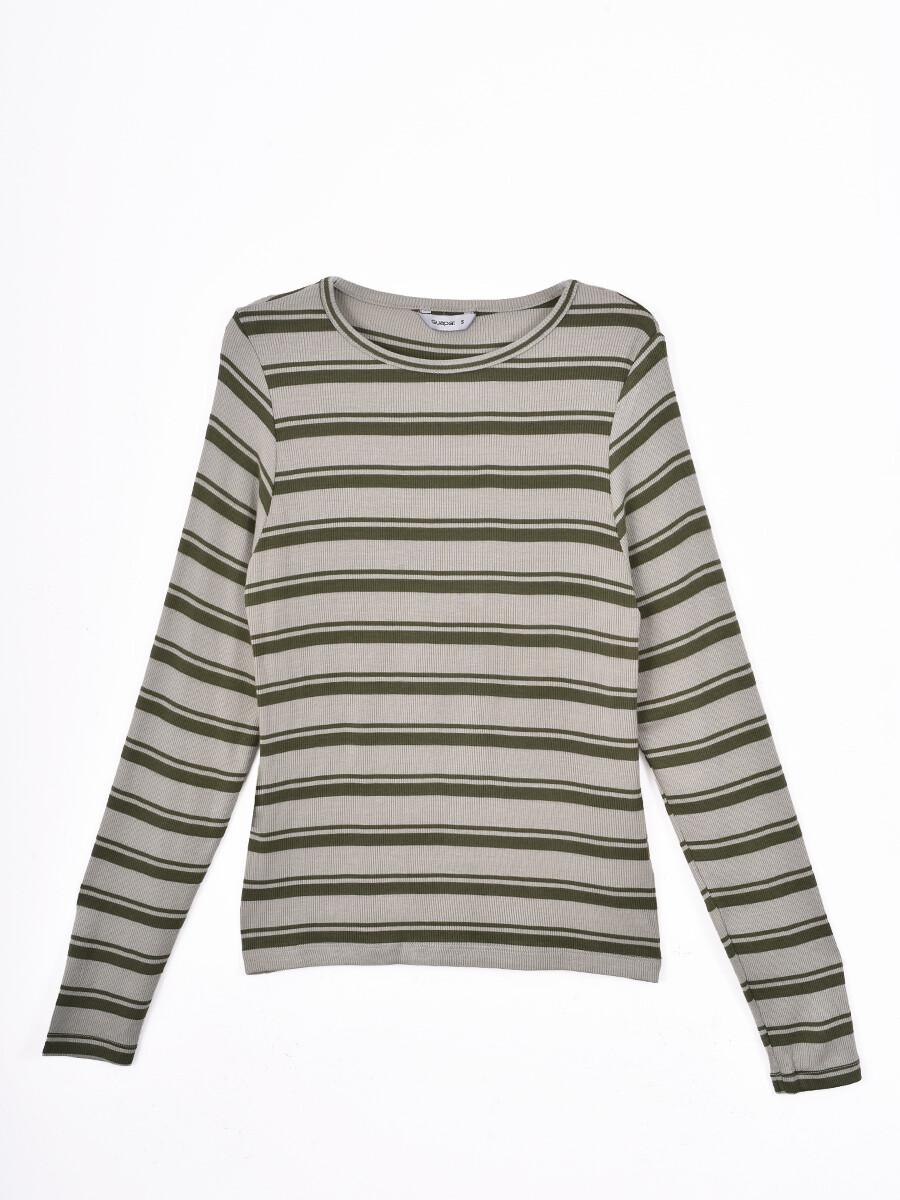 REMERA FELDA - VARIANTE 2 