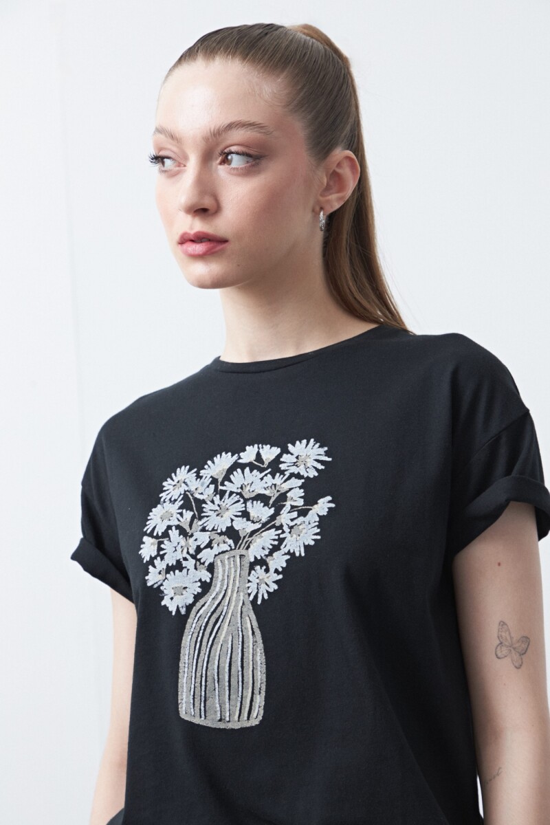 REMERA BONETERO Negro