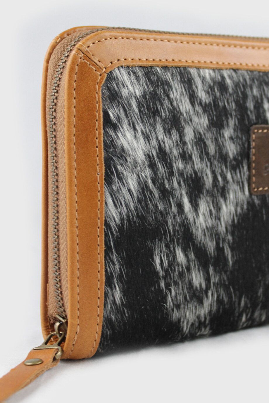 Billetera Villa Flor Pelo Oscuro