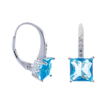 Par de caravanas de plata 925 con circonias. Par de caravanas de plata 925 con circonias.