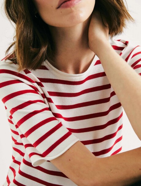 CAMISETA MANGA CORTA CON RAYAS ROJO