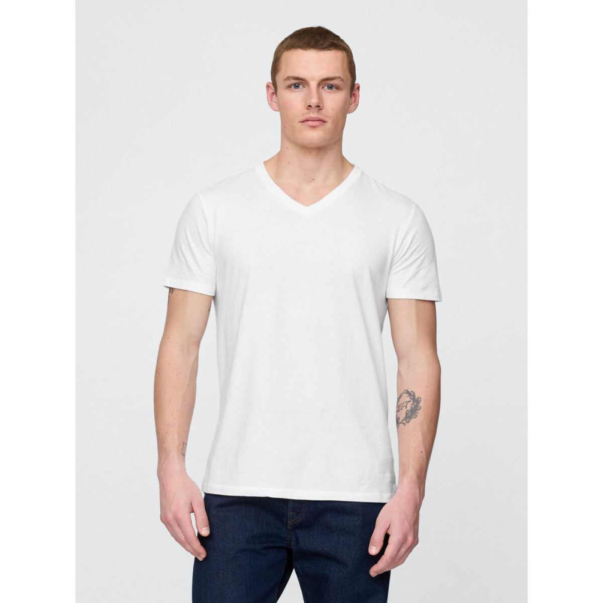 CLASSIC V - OPTIC WHITE 3 