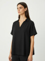 Remera Otiere Negro