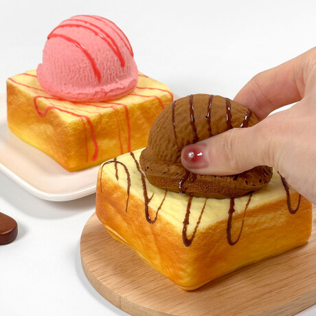 Squishy Postre con Helado Marron