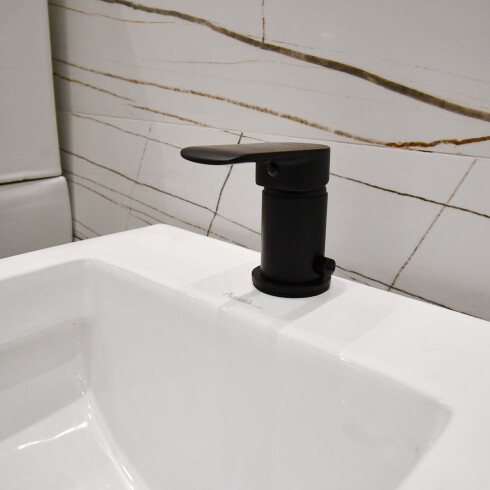 Griferia Monocomando De Bidet Negro Mate 000