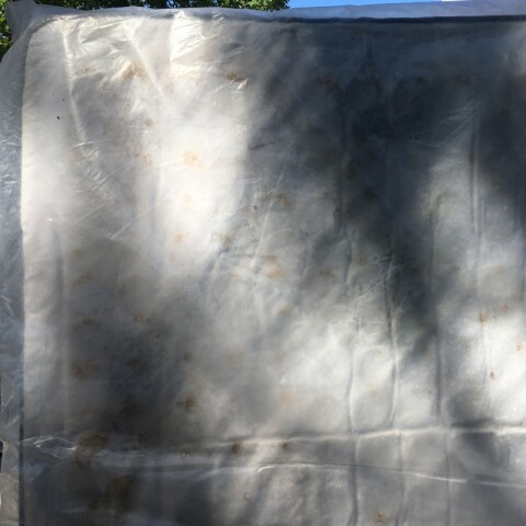 [OUTLET] Colchón King Trento Espumas Suaves Pillow Top Resortes y Tela Jacquard 110 Kg [Manchas por Humedad] [OUTLET] Colchón King Trento Espumas Suaves Pillow Top Resortes y Tela Jacquard 110 Kg [Manchas por Humedad]