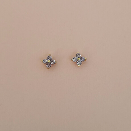 Caravana FLOWER en Plata 925 con baño de oro 14k con circonita lila