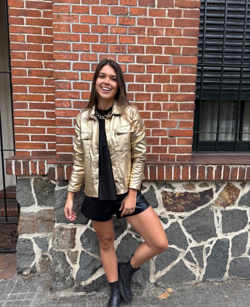 Chaqueta metalizada dorada