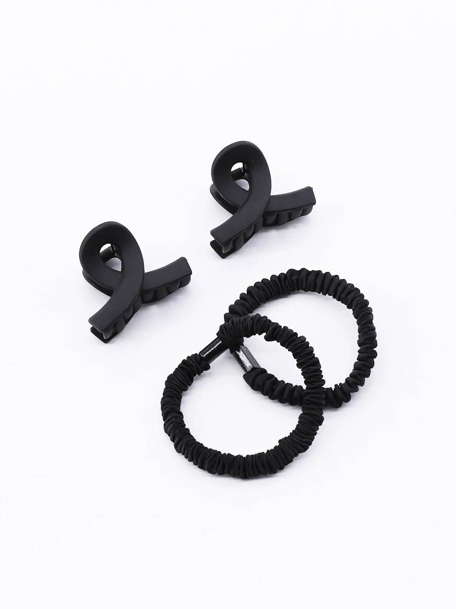 BROCHES Y COLEROS PACK X 4 - NEGRO 