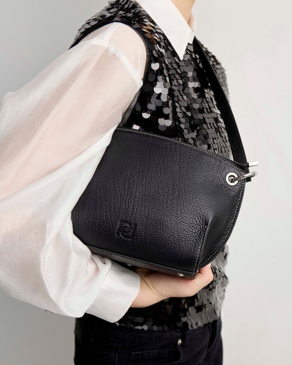 Bandolera Sauvage en cuero graneado Negro