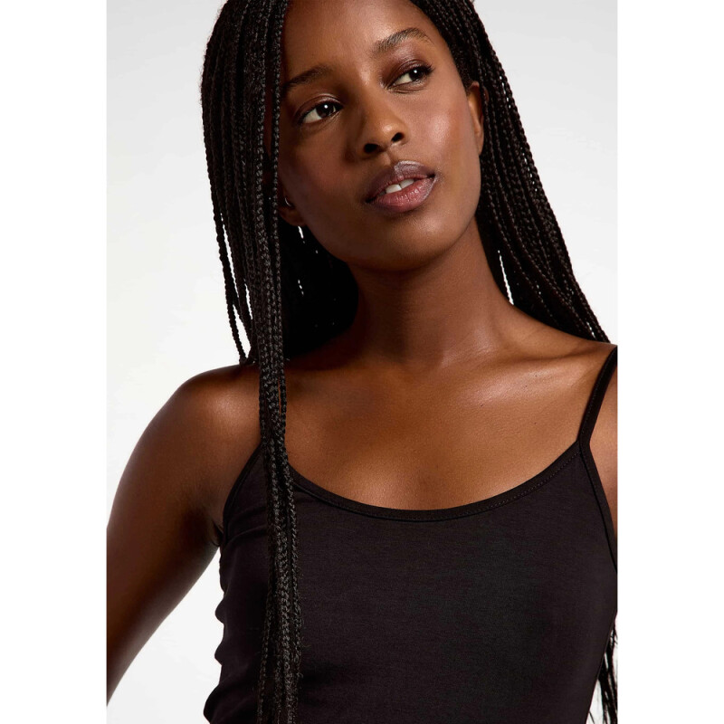 REGATA FEM PRETO ESCURO