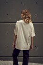 Remera kiwa Beige