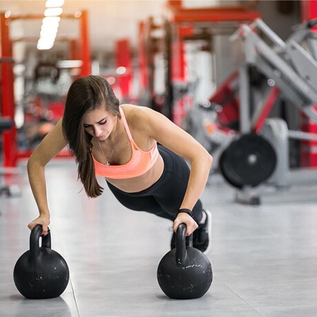 Pesa Rusa Kettlebell 3kg Recubierta Pvc Negro