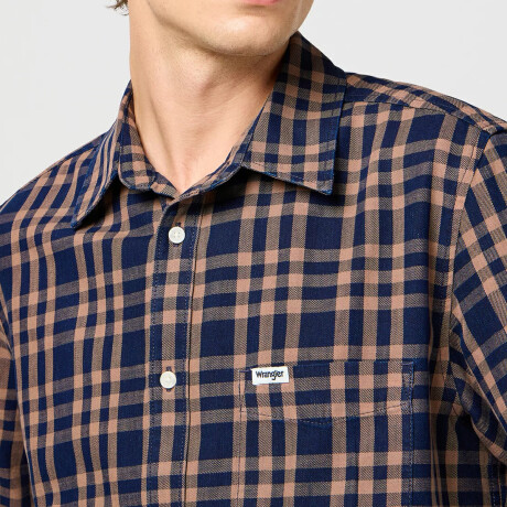 Camisa Wrangler de Hombre -SS 1 PKT- 112362734RAWUMBERINDIGO ELD