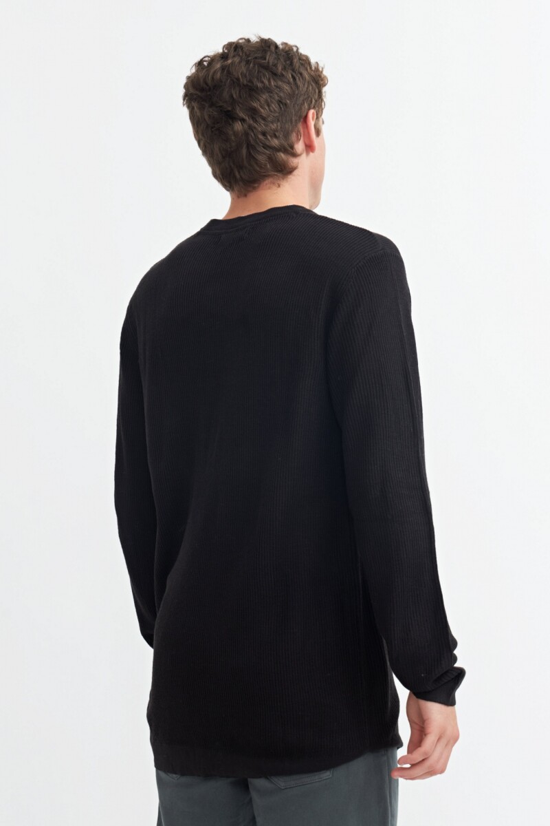 Sweater cuello redondo NEGRO