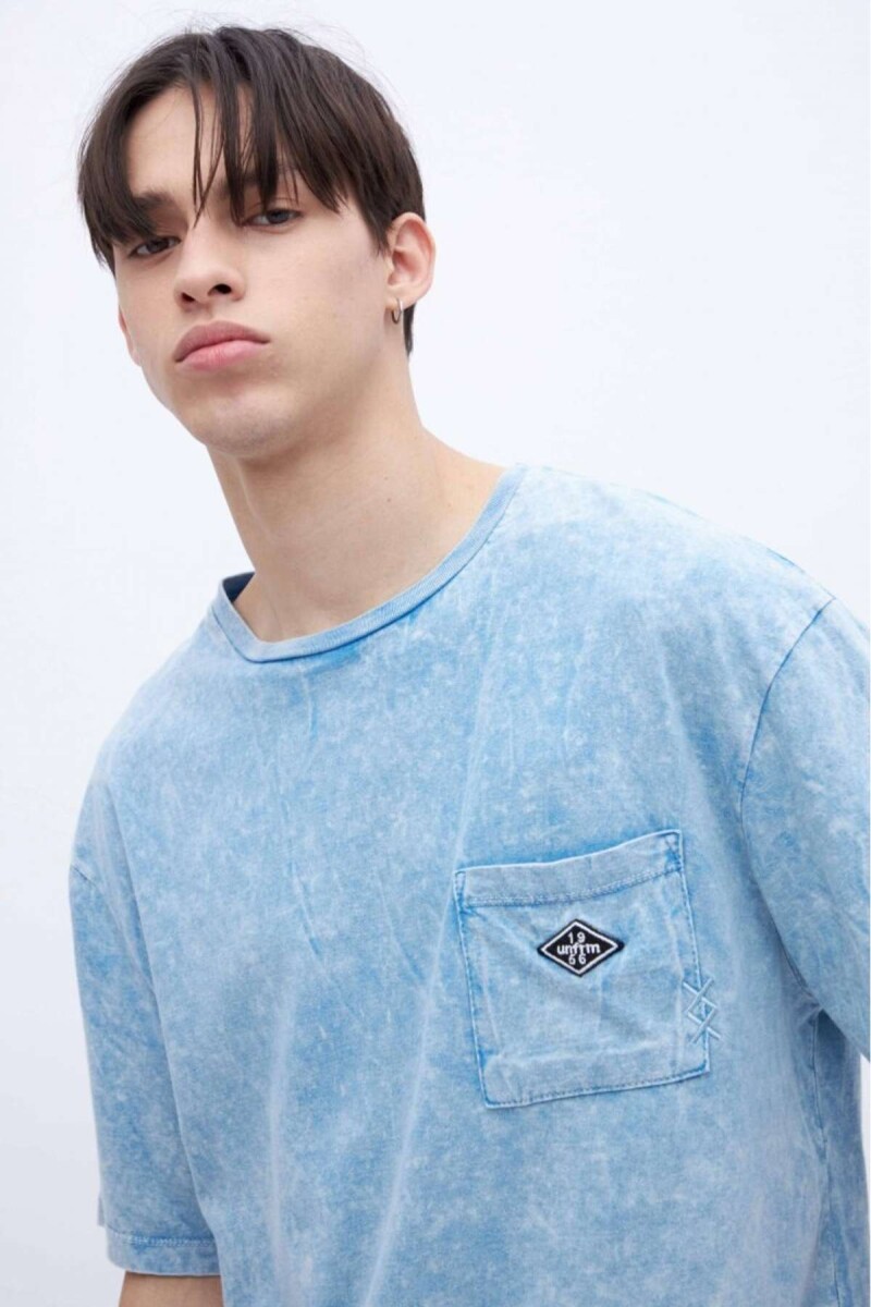 Remera Dawson - Celeste 