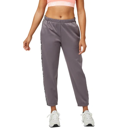 Pantalon New Balance de dama - RELENTLESS PANT - WP13176ZNC GREY