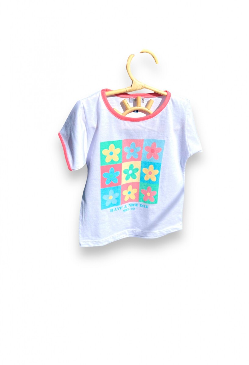 Remera Algodón Estampa Flores 