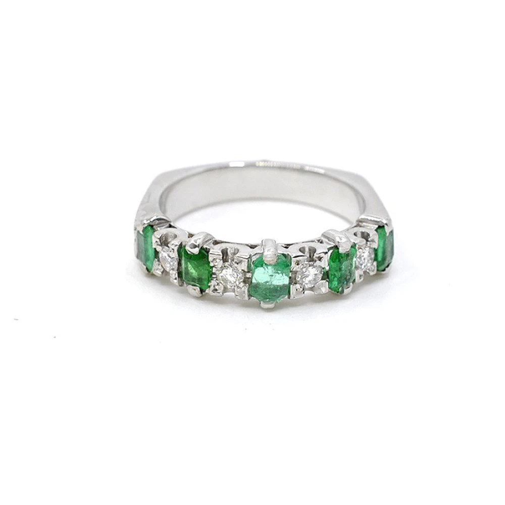 Anillo En Oro 18K Blanco Con Esmeraldas Y Brillantes Anillo En Oro 18K Blanco Con Esmeraldas Y Brillantes