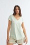 Remera escote en V MENTA