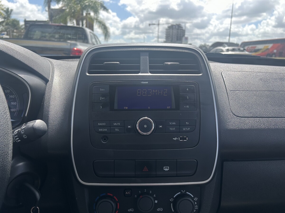 Renault Kwid 2022 EXCELENTE ESTADO! | Permuta / Financia Renault Kwid 2022 EXCELENTE ESTADO! | Permuta / Financia