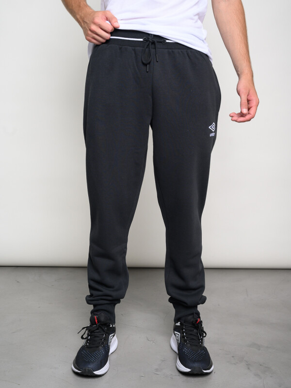 PANTALÓN CRAFTED Umbro Hombre 002