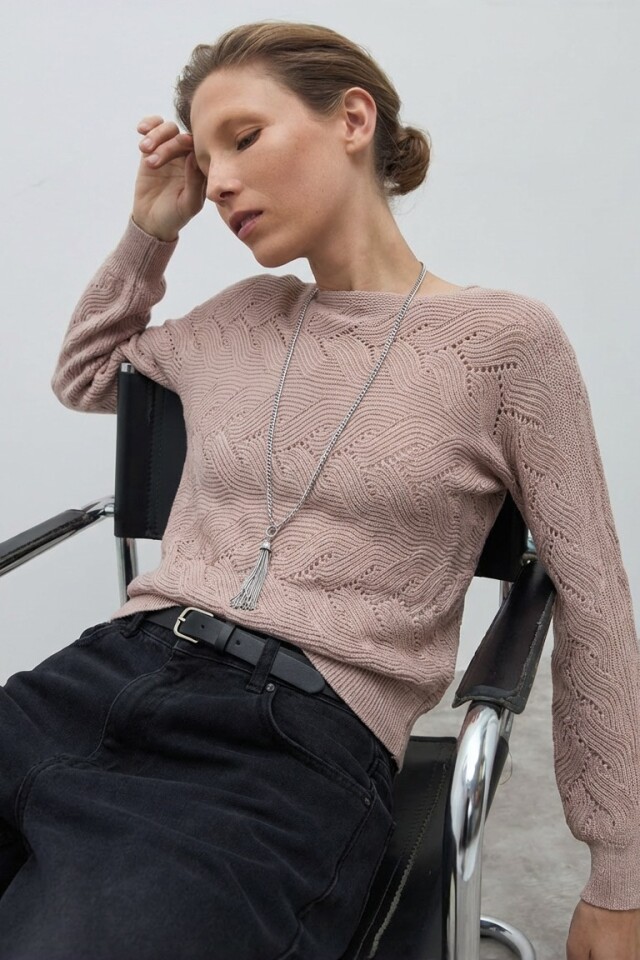 Sweater calado escote bote rosa